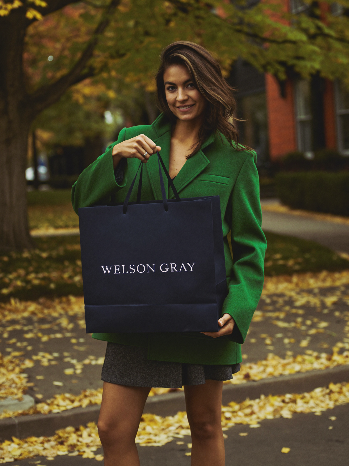 Customer with a Welson Gray bag